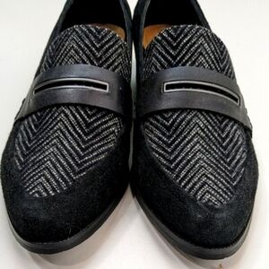 Tahari Lorna womens size 7.5 Black Suede & Tweed Herringbone Loafer